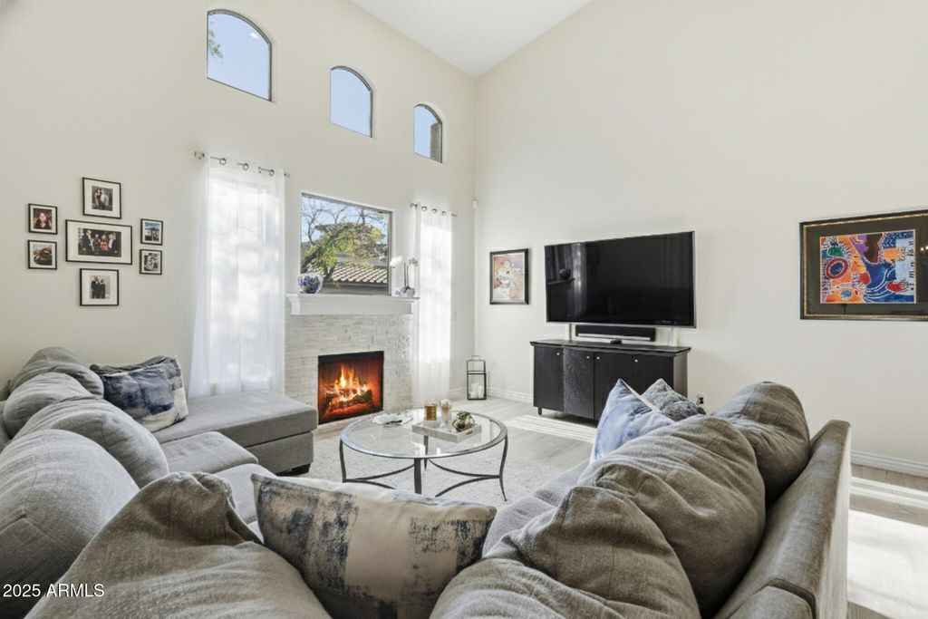 20802 N GRAYHAWK Drive 1107, Scottsdale, AZ 85255