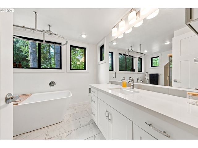 37935 Ne VERNON Rd, Washougal, WA 98671