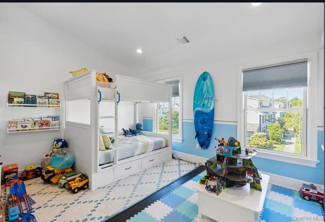 34 Village Green Drive 34, Southampton, NY 11968