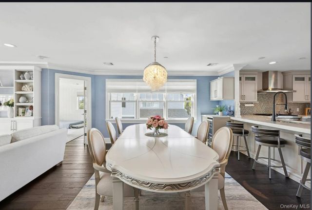 34 Village Green Drive 34, Southampton, NY 11968