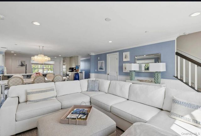 34 Village Green Drive 34, Southampton, NY 11968