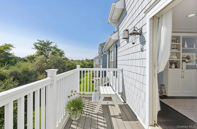 34 Village Green Drive 34, Southampton, NY 11968