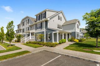 34 Village Green Drive 34, Southampton, NY 11968