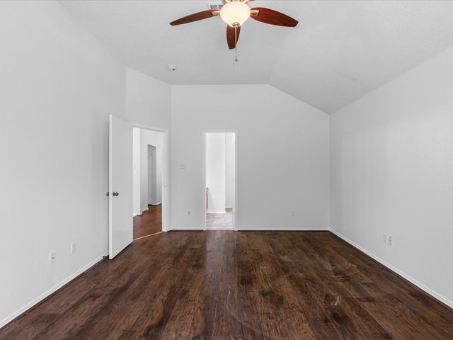 2078 Amherst Drive, Lewisville, TX 75067