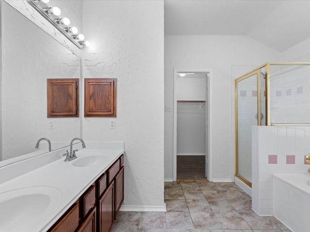 2078 Amherst Drive, Lewisville, TX 75067