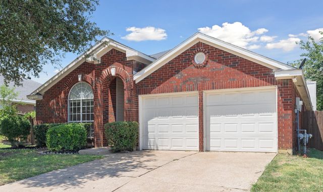 2078 Amherst Drive, Lewisville, TX 75067