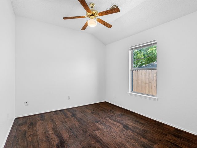 2078 Amherst Drive, Lewisville, TX 75067