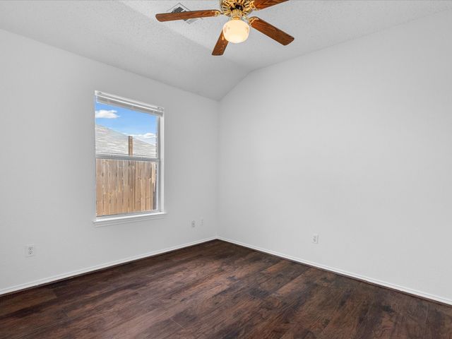 2078 Amherst Drive, Lewisville, TX 75067