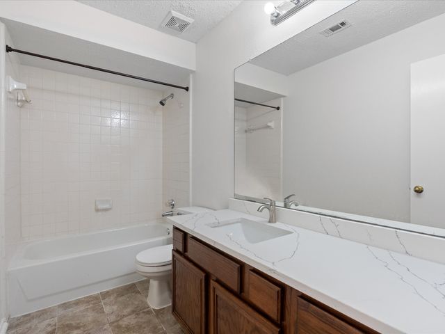 2078 Amherst Drive, Lewisville, TX 75067