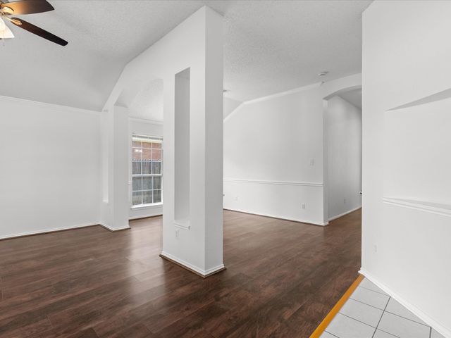 2078 Amherst Drive, Lewisville, TX 75067