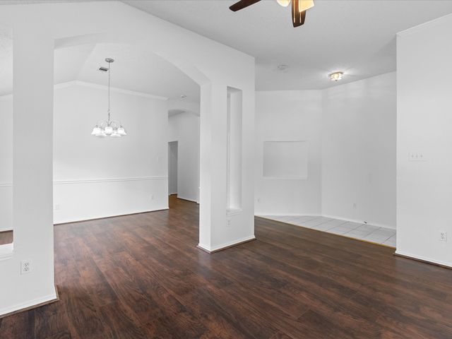 2078 Amherst Drive, Lewisville, TX 75067