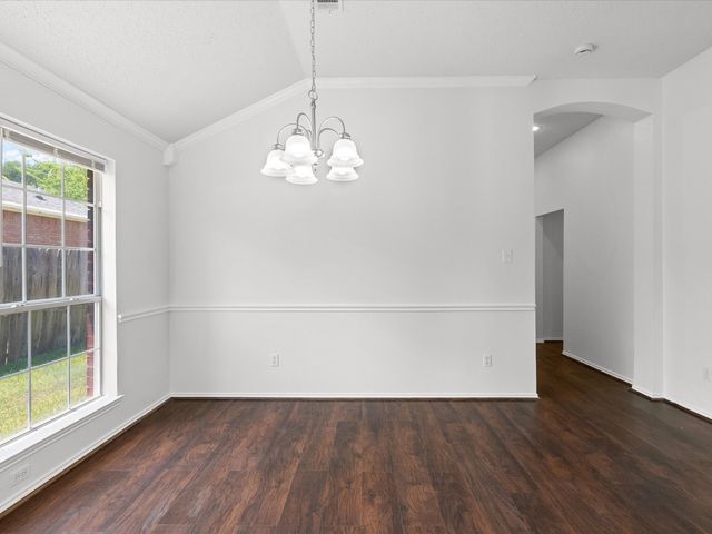 2078 Amherst Drive, Lewisville, TX 75067