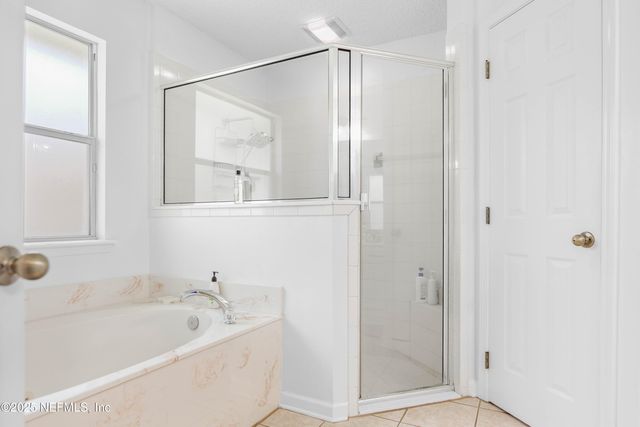 3781 VICTORIA LAKES Drive E, Jacksonville, FL 32226