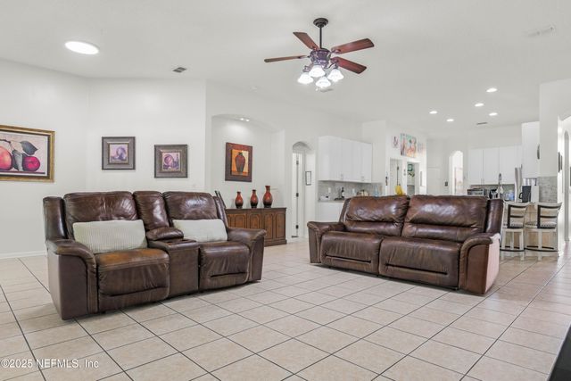 3781 VICTORIA LAKES Drive E, Jacksonville, FL 32226