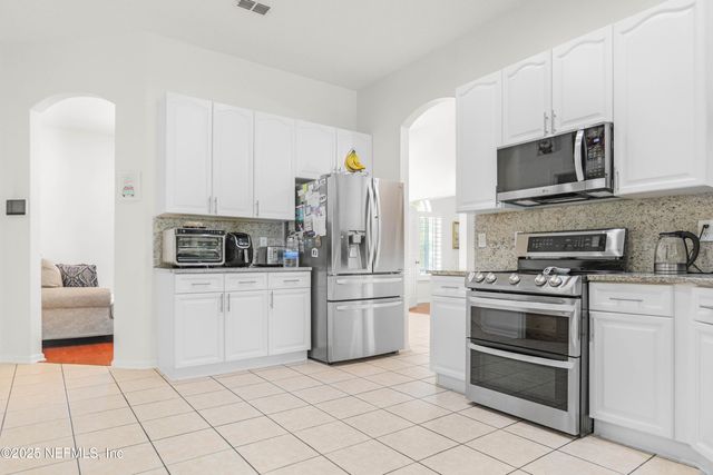 3781 VICTORIA LAKES Drive E, Jacksonville, FL 32226