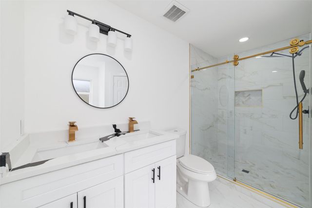5709 Langley Road, Houston, TX 77016