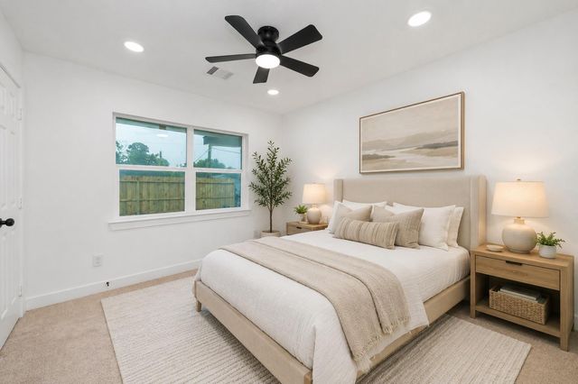 5709 Langley Road, Houston, TX 77016