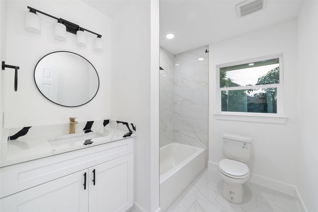 5709 Langley Road, Houston, TX 77016