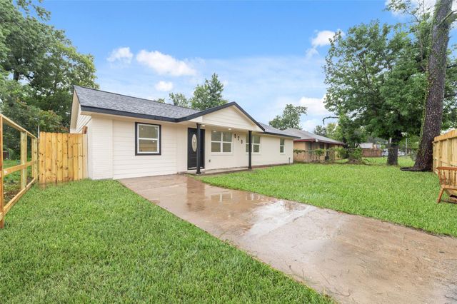 5709 Langley Road, Houston, TX 77016