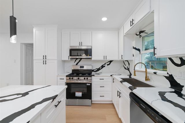 5709 Langley Road, Houston, TX 77016
