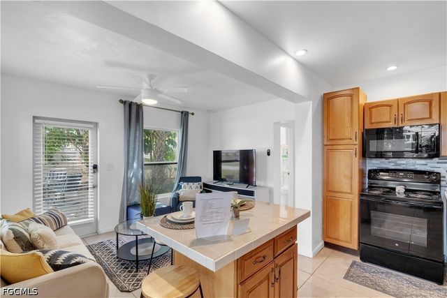 5226 Coronado PKWY C, Cape Coral, FL 33904