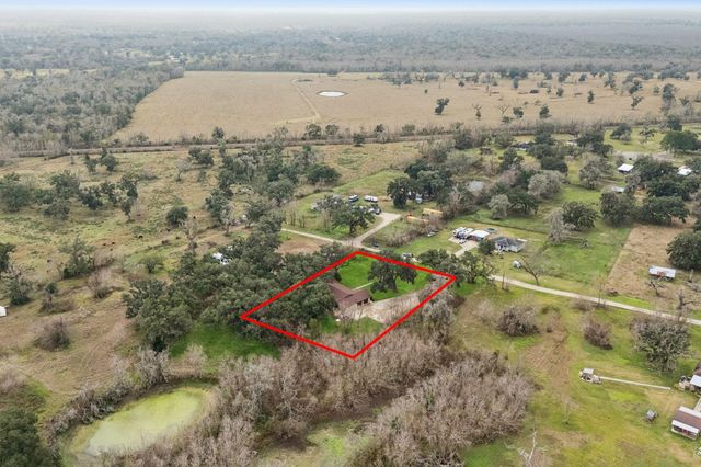 185 Hunters Lane, Sweeny, TX 77480