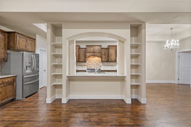 2521 Sanders Court, Bedford, TX 76021