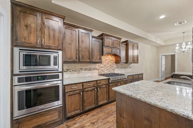 2521 Sanders Court, Bedford, TX 76021