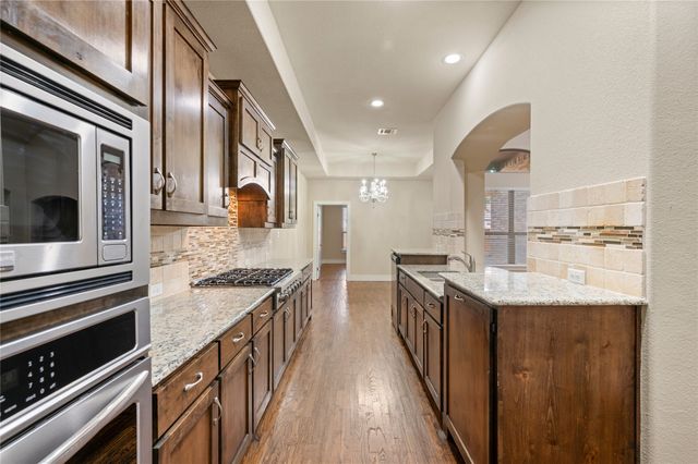 2521 Sanders Court, Bedford, TX 76021