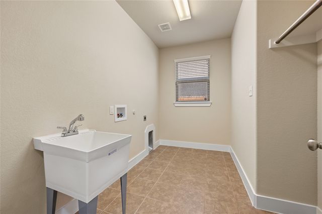 2521 Sanders Court, Bedford, TX 76021