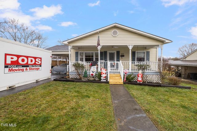 1025 Dejarnette Street, Elizabethton, TN 37643