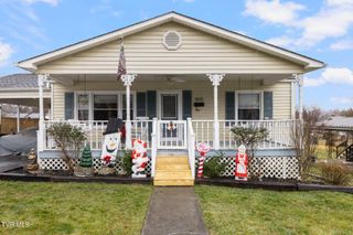 1025 Dejarnette Street, Elizabethton, TN 37643