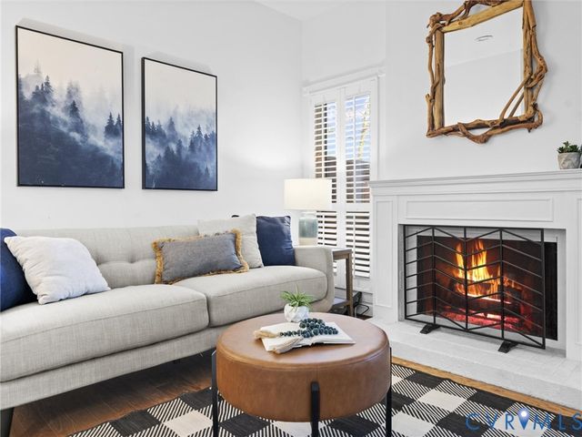 11611 E Briar Patch Dr, Midlothian, VA 23113