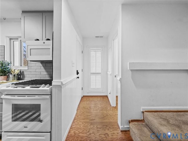 11611 E Briar Patch Dr, Midlothian, VA 23113