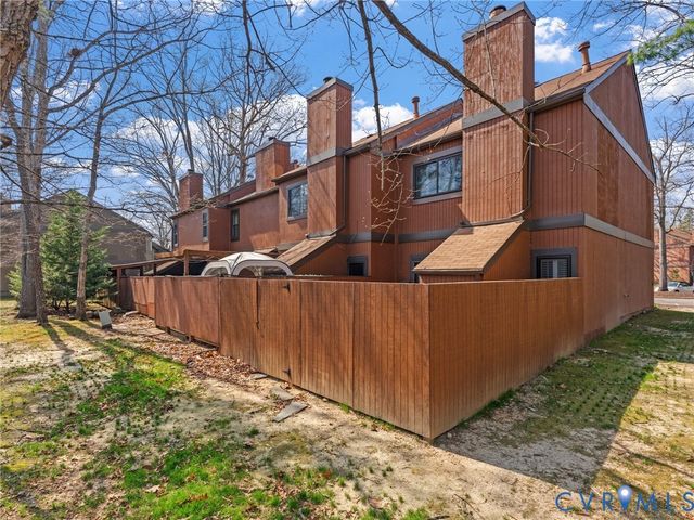 11611 E Briar Patch Dr, Midlothian, VA 23113