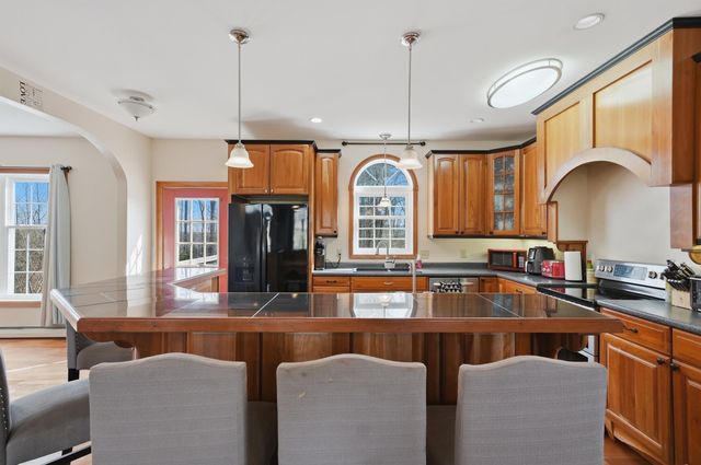 311 S Sugar Hill Road, Weare, NH 03281