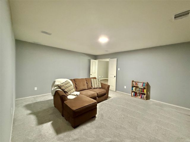 174 Meadow Grove Drive, Conroe, TX 77384