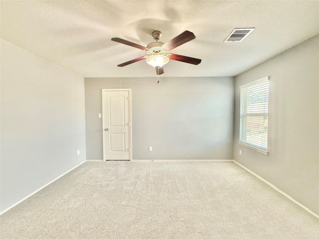 174 Meadow Grove Drive, Conroe, TX 77384