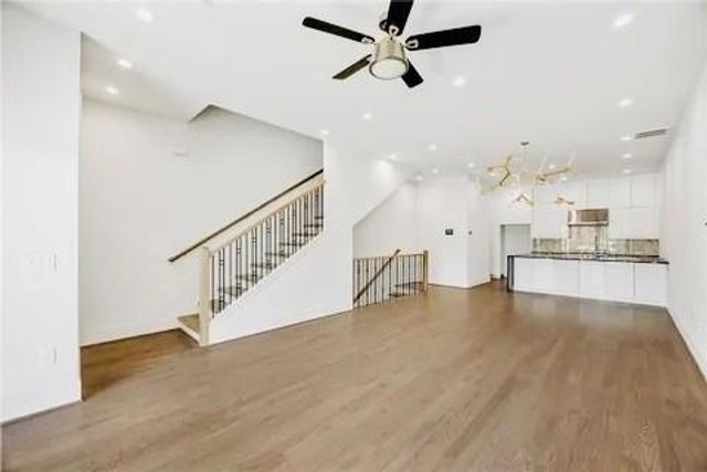 223 16th Street NW 8, Atlanta, GA 30363