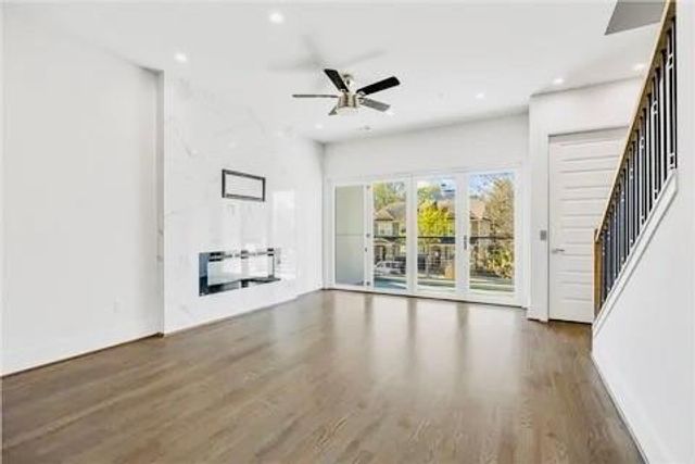 223 16th Street NW 8, Atlanta, GA 30363