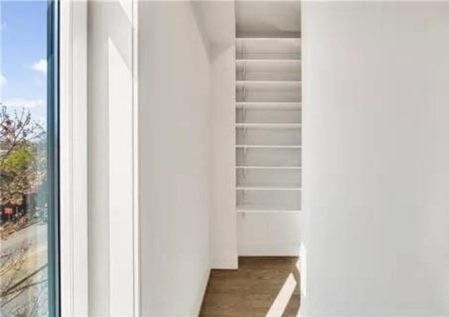 223 16th Street NW 8, Atlanta, GA 30363