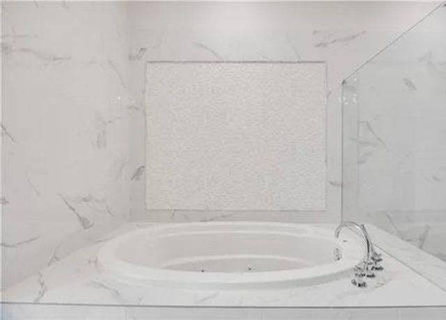 223 16th Street NW 8, Atlanta, GA 30363