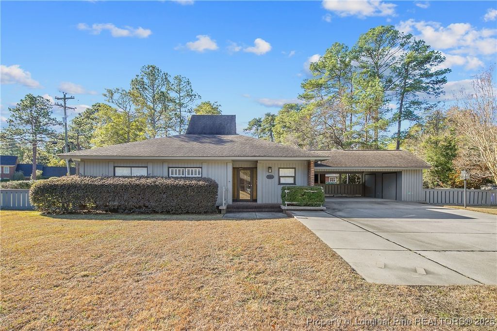 2118 Winterlochen Road, Fayetteville, NC 28305
