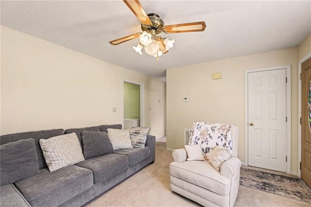 207 Auden Drive, Greensboro, NC 27406