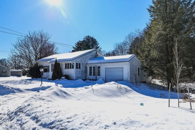 77 Summer St, Greenfield, MA 01301