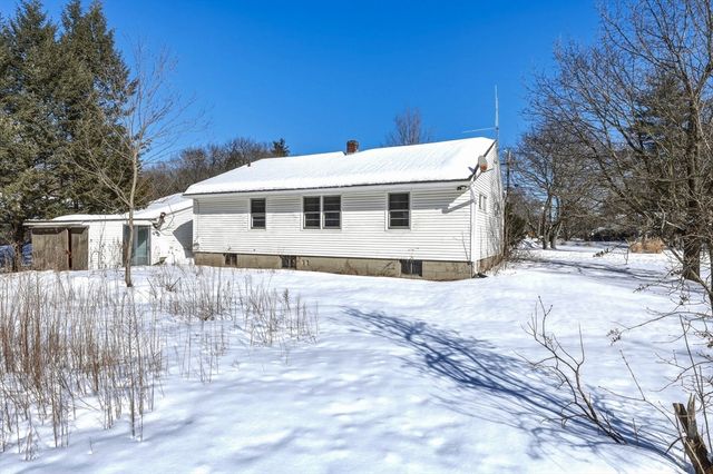 77 Summer St, Greenfield, MA 01301