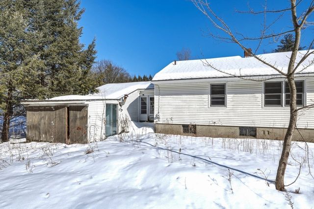 77 Summer St, Greenfield, MA 01301