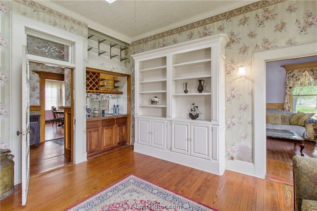 106 South Logan Avenue, Bryan, TX 77803