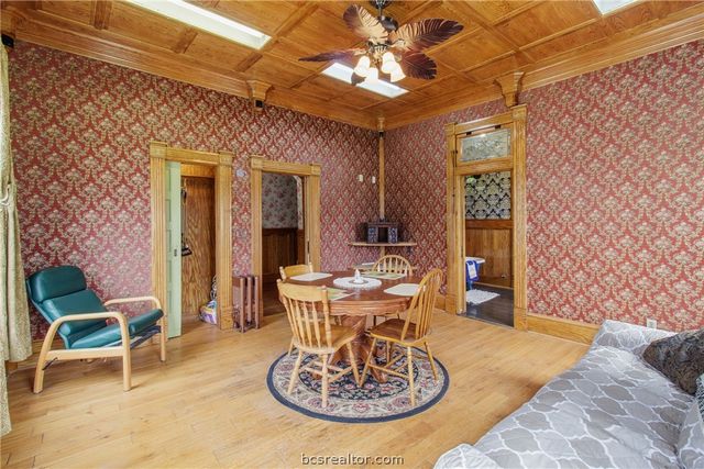 106 South Logan Avenue, Bryan, TX 77803