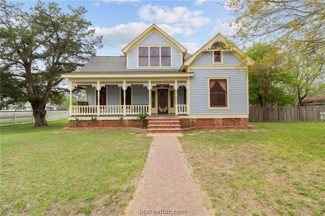 106 South Logan Avenue, Bryan, TX 77803